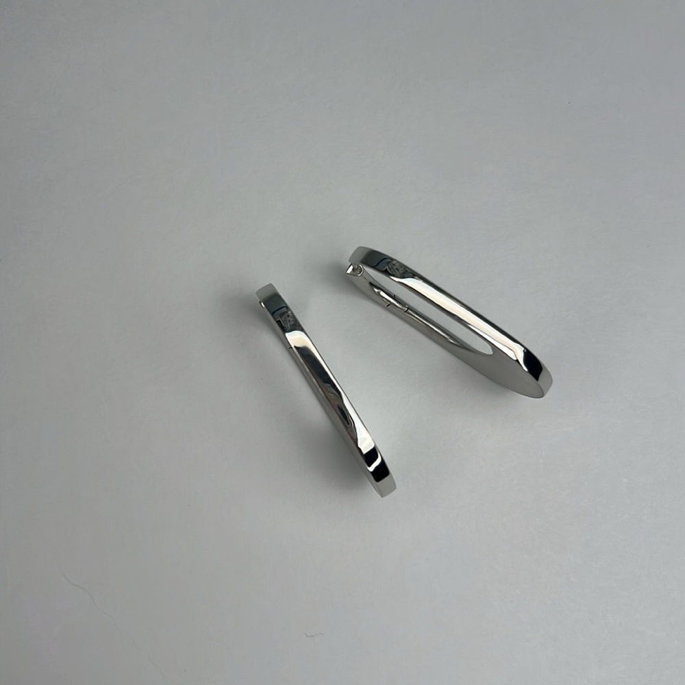 New! Dean Davidson Crosby Hinged Statement Hoops Brushed Silver Earrings - Picture 6 of 6